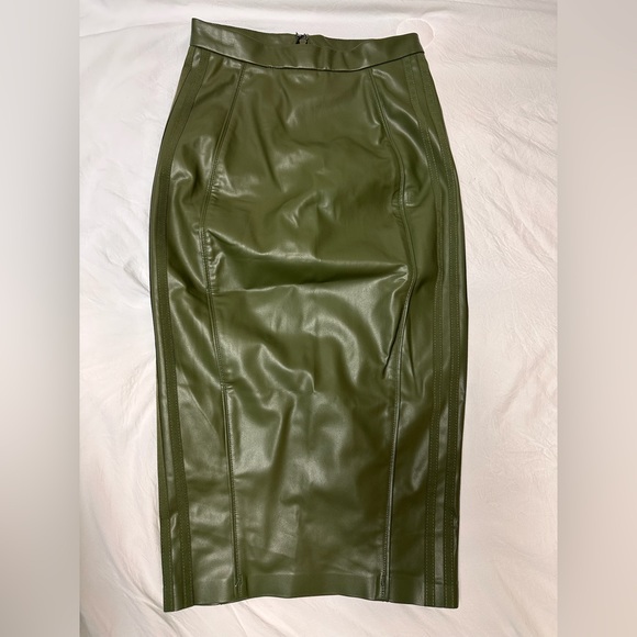 IVY PARK x Adidas Green Midi Pencil Skirt with Slit Sz XS NWT (A0315) - Picture 2 of 16
